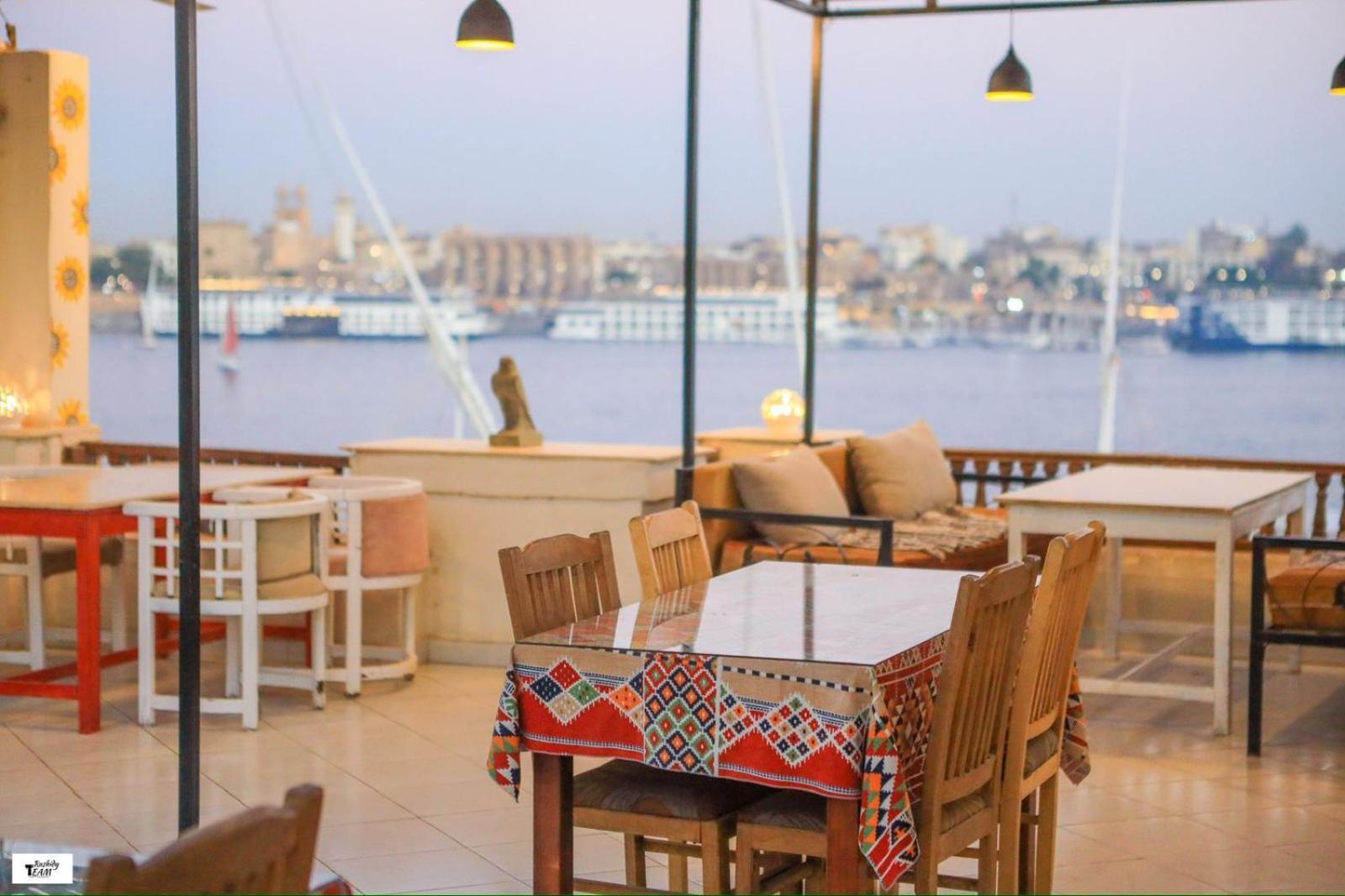 Nile Castle Apartamento Luksor Exterior foto