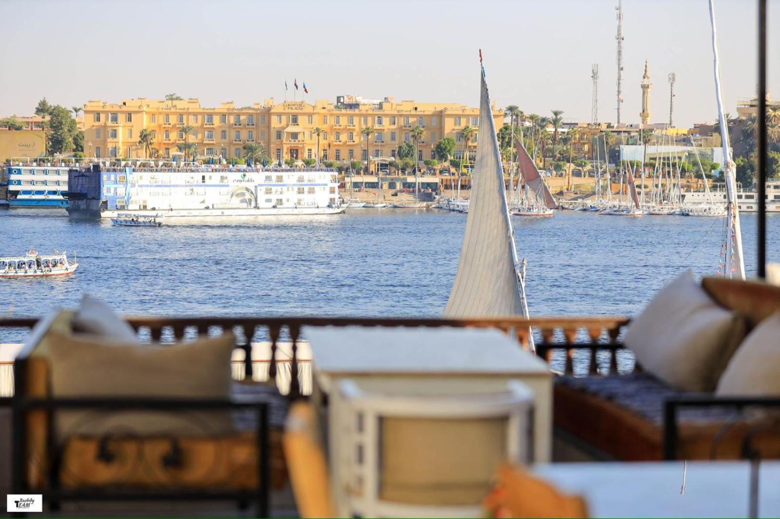 Nile Castle Apartamento Luksor Exterior foto